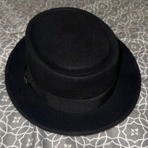 Kenny K black felt fedora-style hat